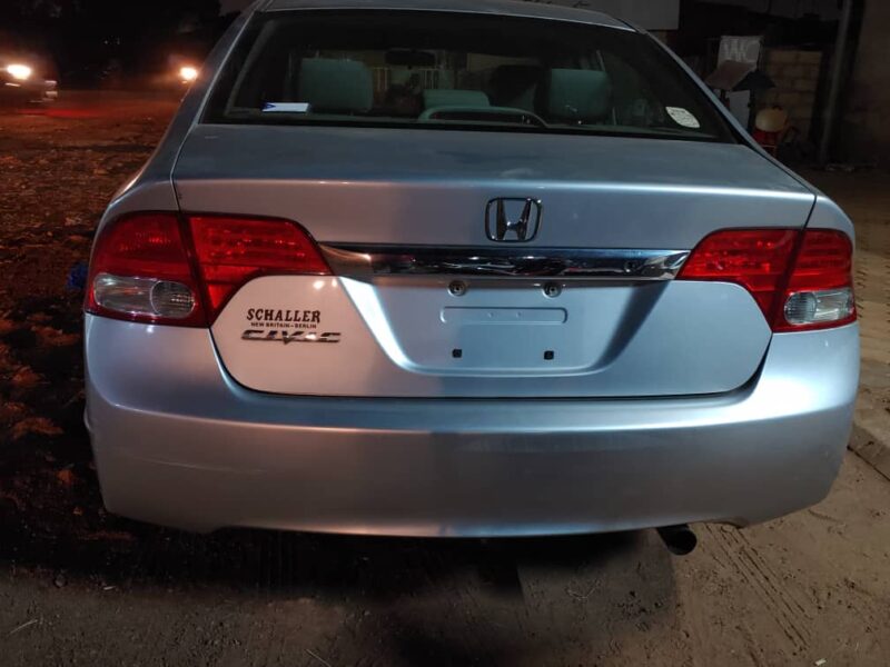 Honda civic 2010