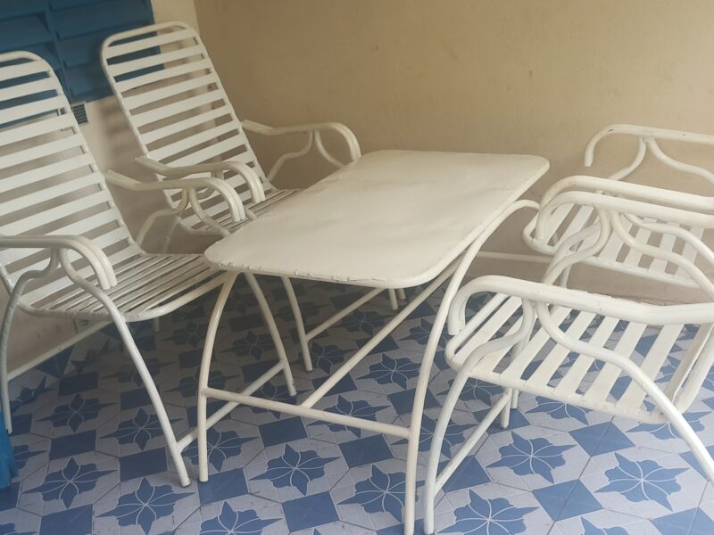 Chaise de jardin en vente